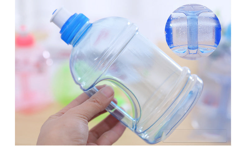 Bouteille en plastique pour sport